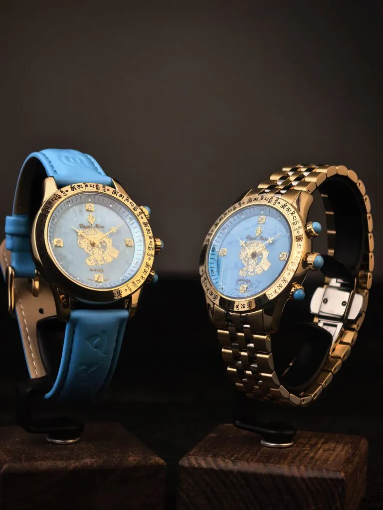 Royal Muse Zakiram turquoise watch with included leather and stainless-steel straps